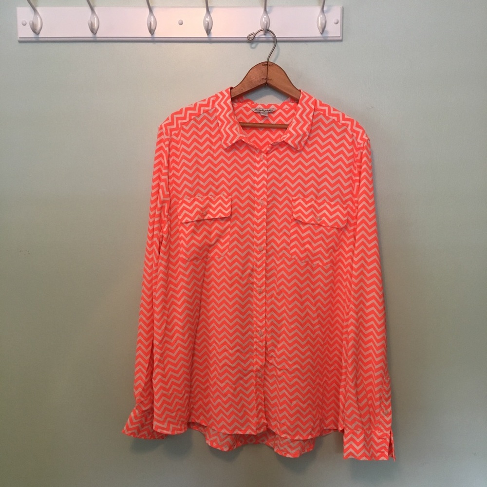 American Eagle long sleeve button down shirt.